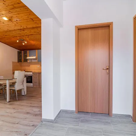 Arijana 公寓 梅杜林