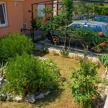 Apartment Arijana *
